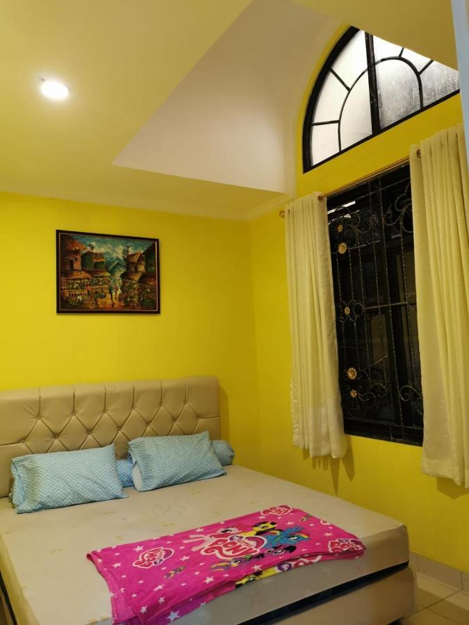 Villa Wubao Kota Bunga 3 Kamar Harga Budget Cinengangirang Eksteriør billede